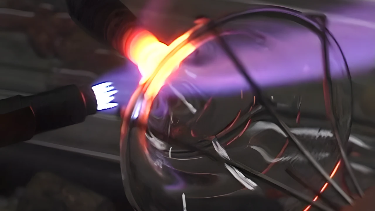 Secrets to Making Wine Goblets — handcrafted borosilicate glass goblet stem pulling and foot creation